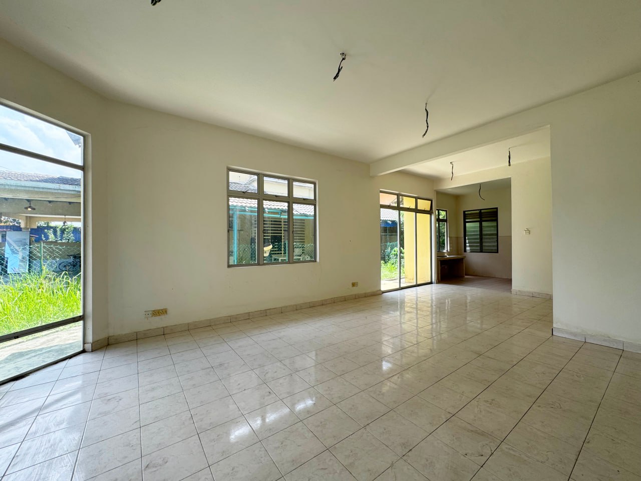 2 Storey Semi D  Taman Dahlia, Bandar Baru Salak - photo 6