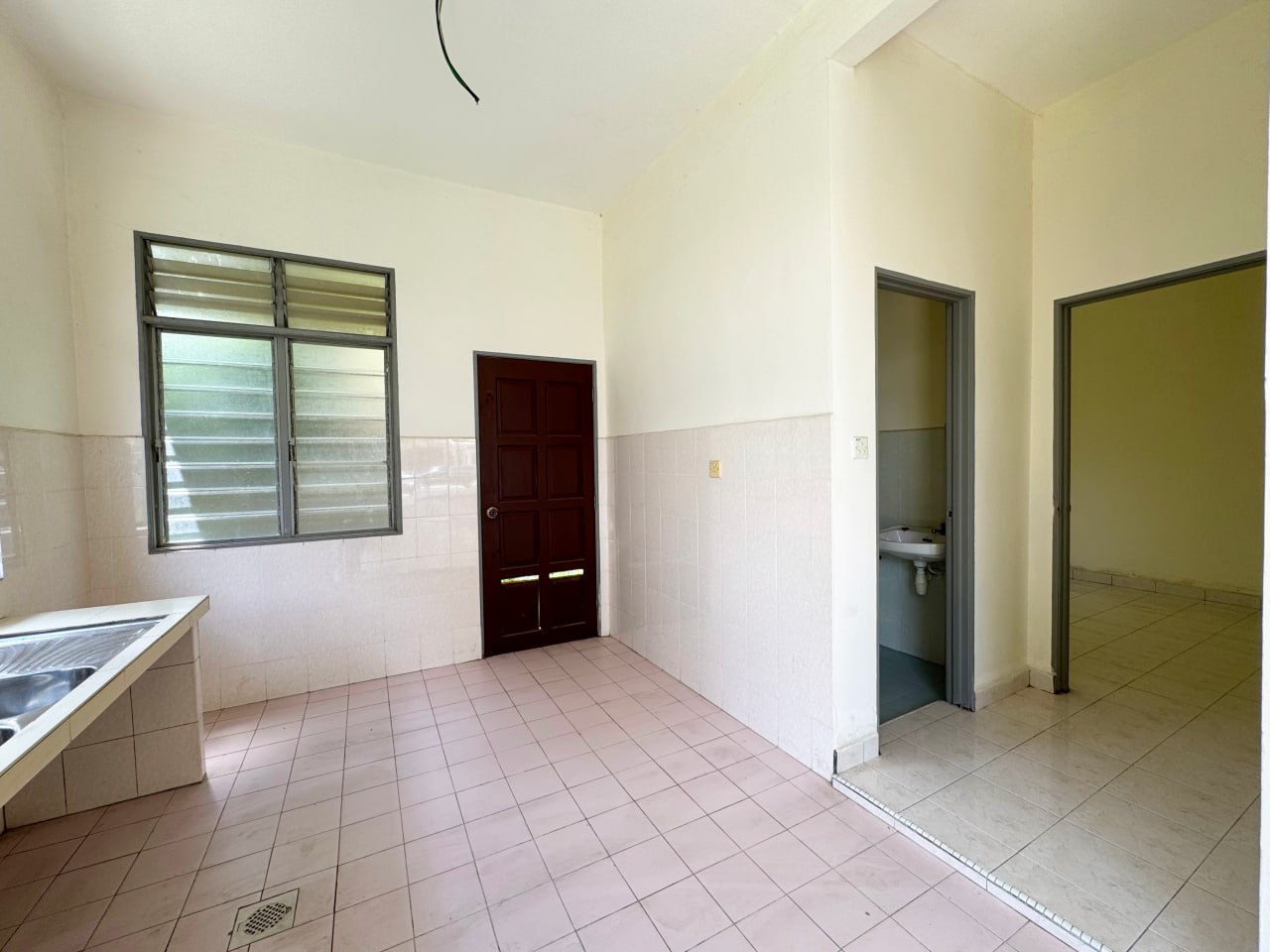 2 Storey Semi D Taman Dahlia, Bandar Baru Salak - photo 11