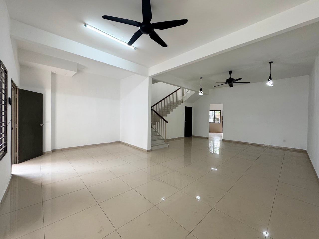 2 Storey Terrace Taman Desa Seringin, Nilai 3 - photo 4