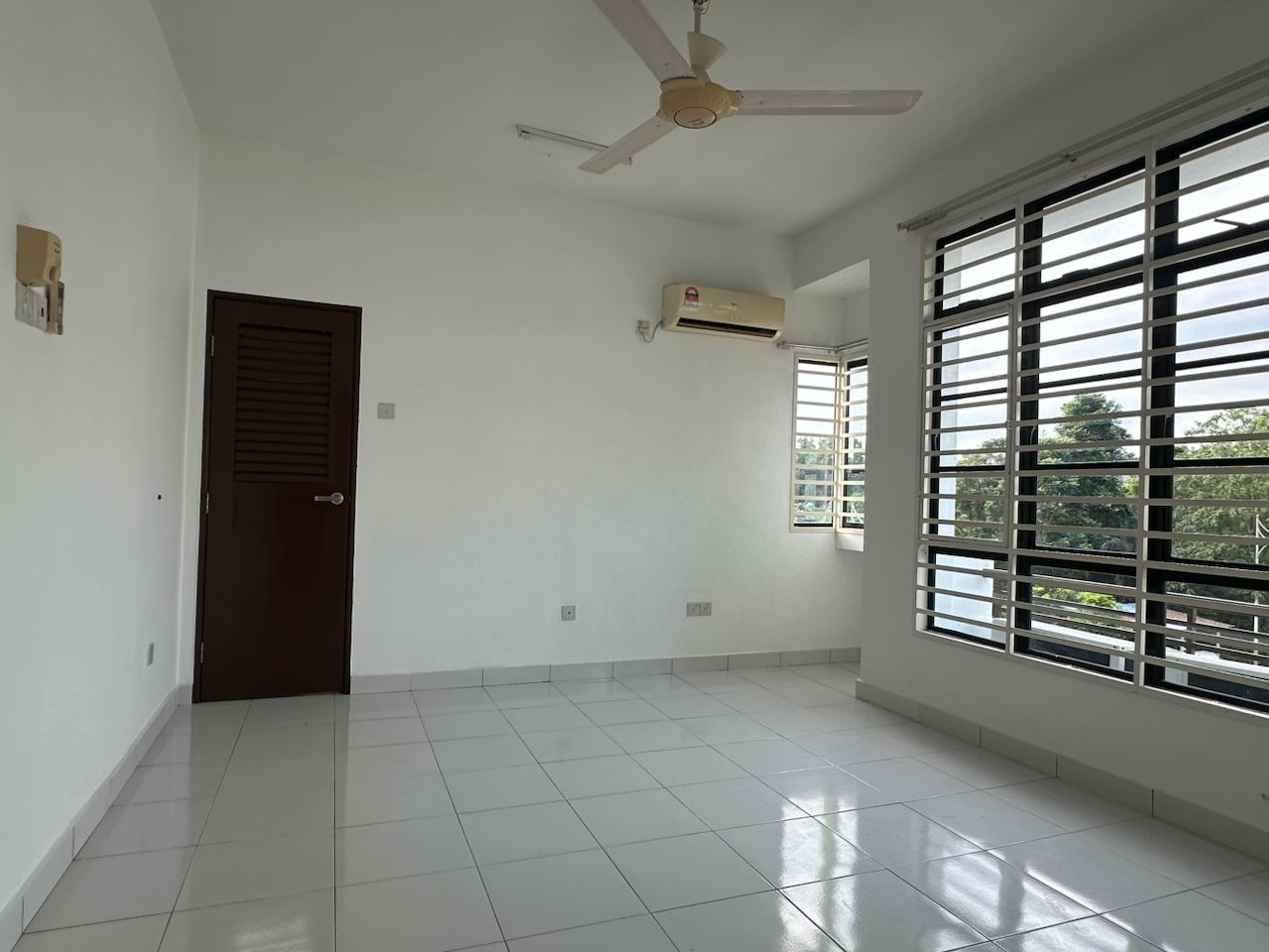 2 Storey Corner Lot Semi-d Seksyen 3 Bangi - photo 8