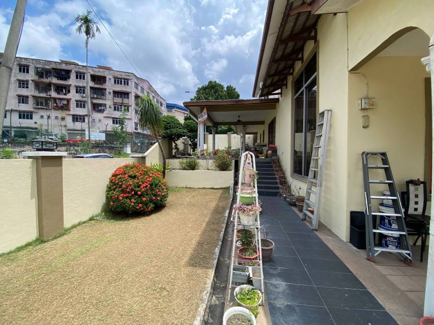 Double Storey Semi D Terrace House Seksyen 5 - photo 6