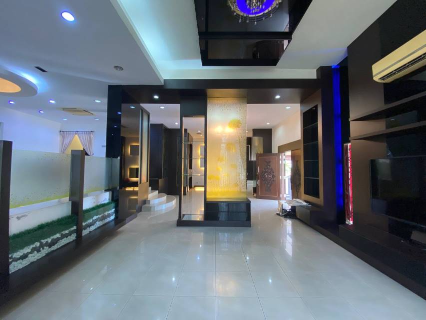 Double Storey Semi D Terrace House Seksyen 5 - photo 12