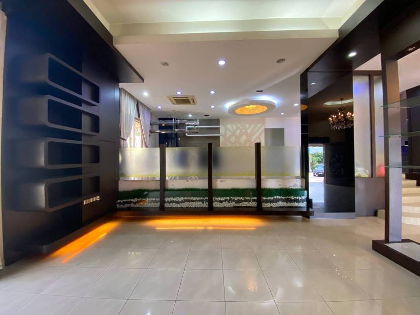 Double Storey Semi D Terrace House Seksyen 5 - photo 13