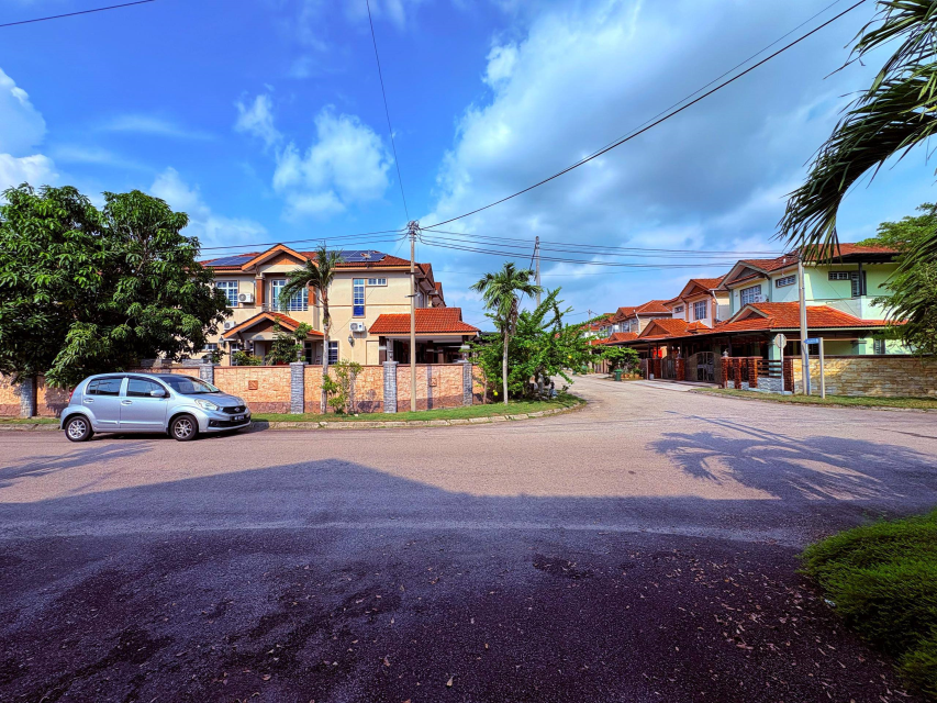 Double Storey Semi-D Cinta Sayang Resort Homes - photo 2