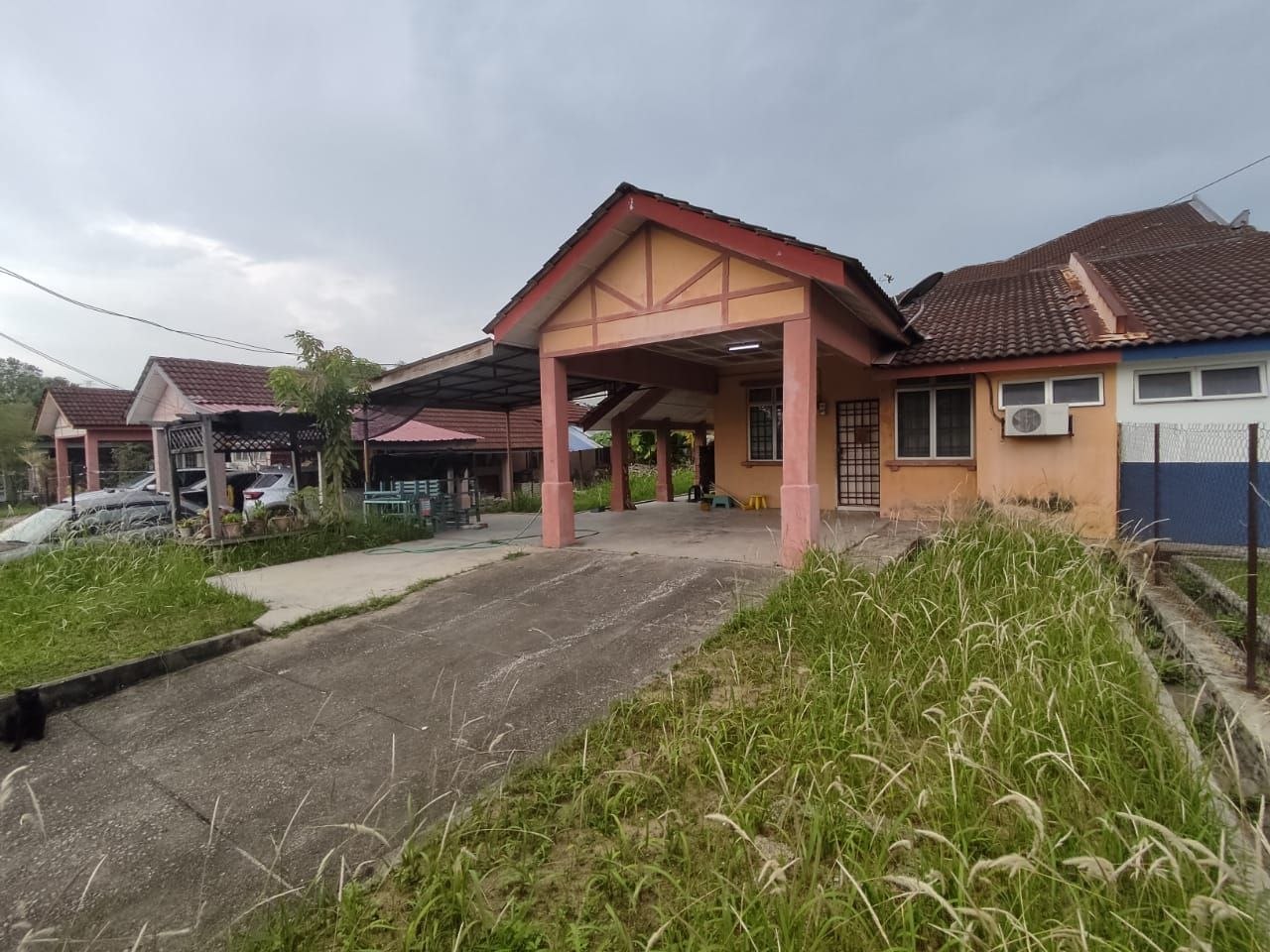Semi D Single Storey Desa Pinggiran Putra Kajang