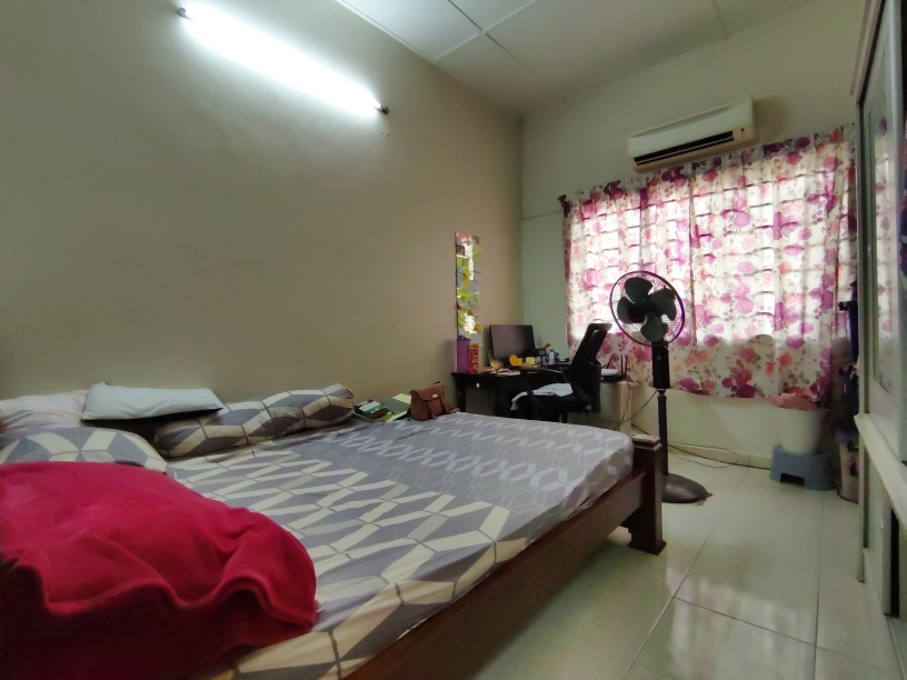 Double Storey Terrace Bandar Nusaputra Presint 1 - photo 11