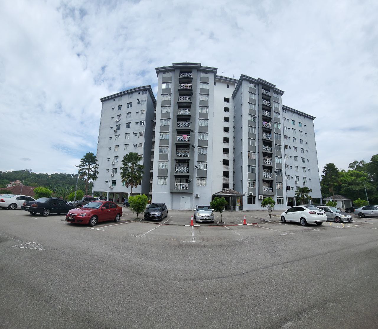 Condominium Desa Pelangi Sg Merab