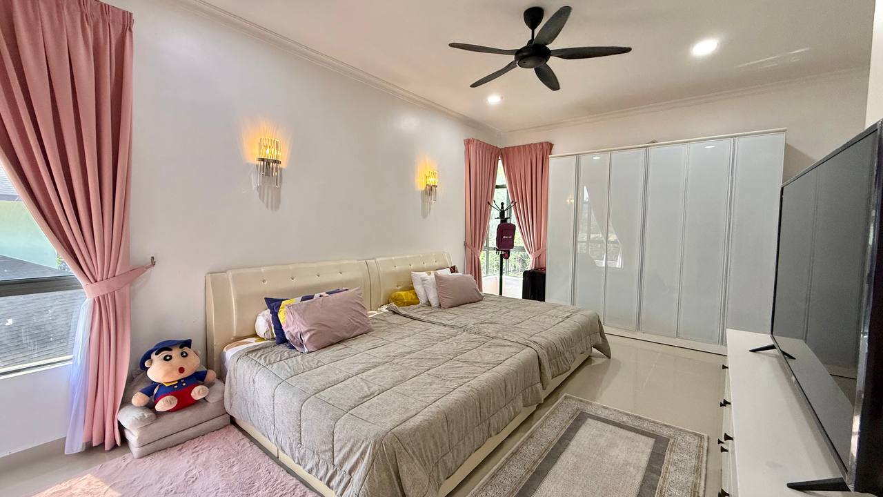 Double Storey Bungalow Puncak Pinggiran Putra - photo 10