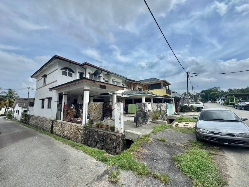 Double Storey House, Taman Bukit Mewah, Kajang - photo 2