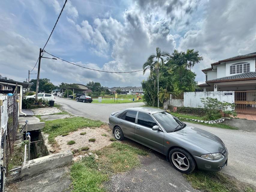 Double Storey House, Taman Bukit Mewah, Kajang - photo 3
