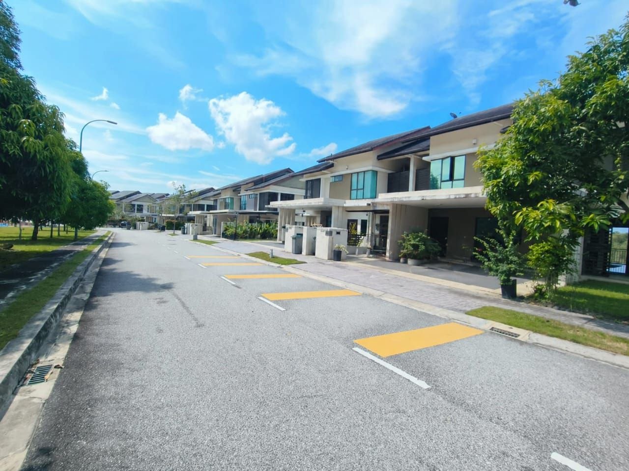 3 Storey Semi D Laman Alamanda Kota Seriemas Nilai - photo 4