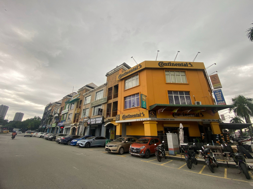 3 Storey Shoplot Reko Sentral Jalan Reko Kajang