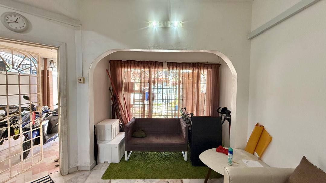 Double Storey Terrace Bandar Tun Hussein Onn - photo 3