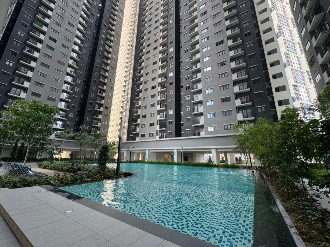 Partly Furnished Mid Floor Sky Awani 4 Setapak - photo 2