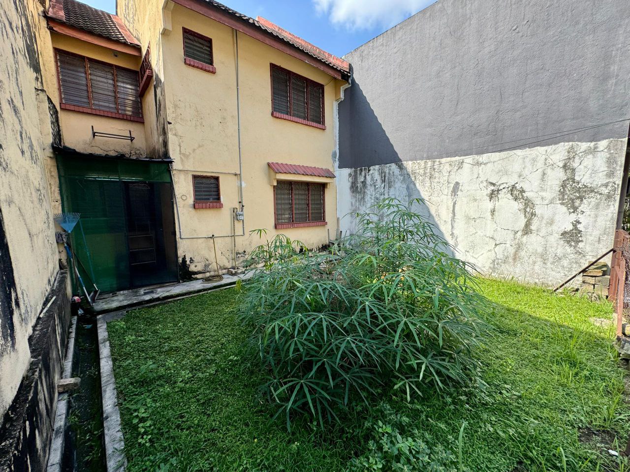 2 Storey Terrace Taman Bukit Saga - photo 3