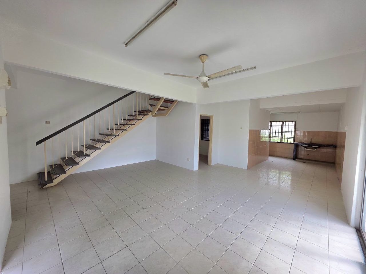 Corner Lot Double Storey Taman Tasik Puchong - photo 8