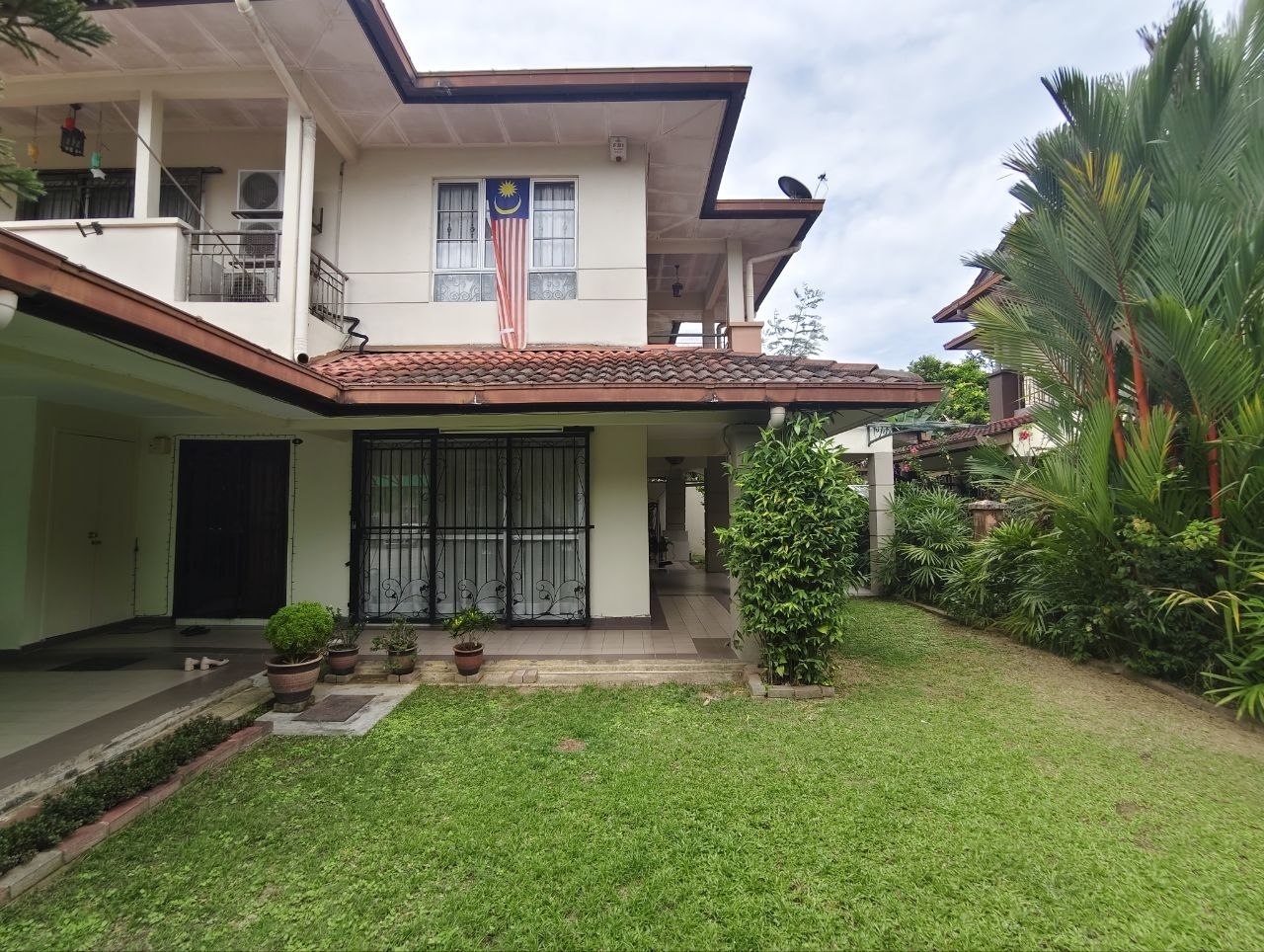 Semi Detached Double Storey Taman Setia Balakong - photo 2
