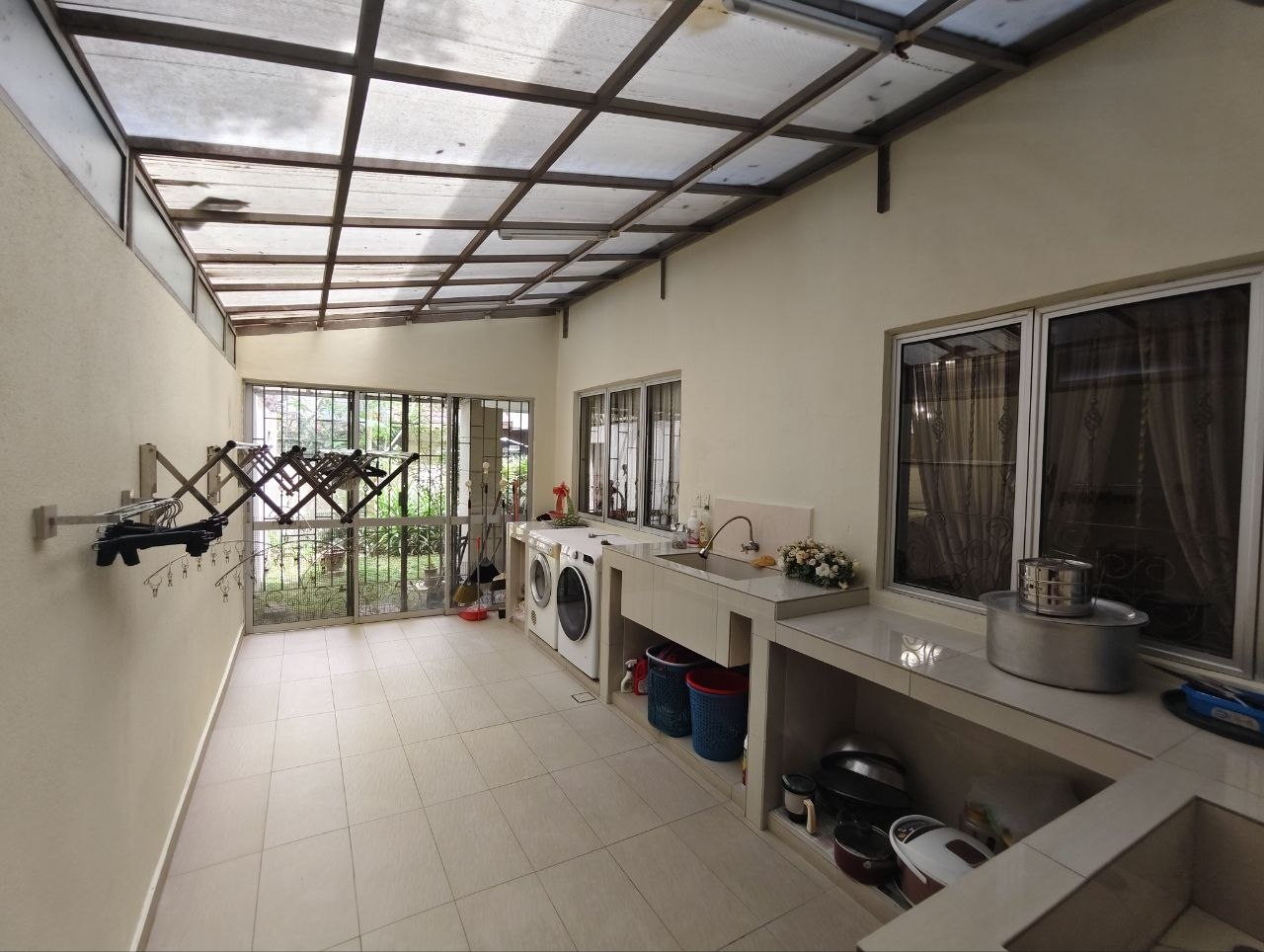 Semi Detached Double Storey Taman Setia Balakong - photo 8