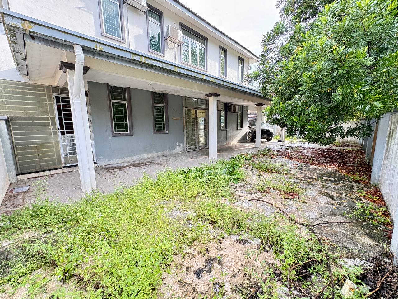 CornerLot Double Storey Terrace Taman Jelok Impian - photo 2