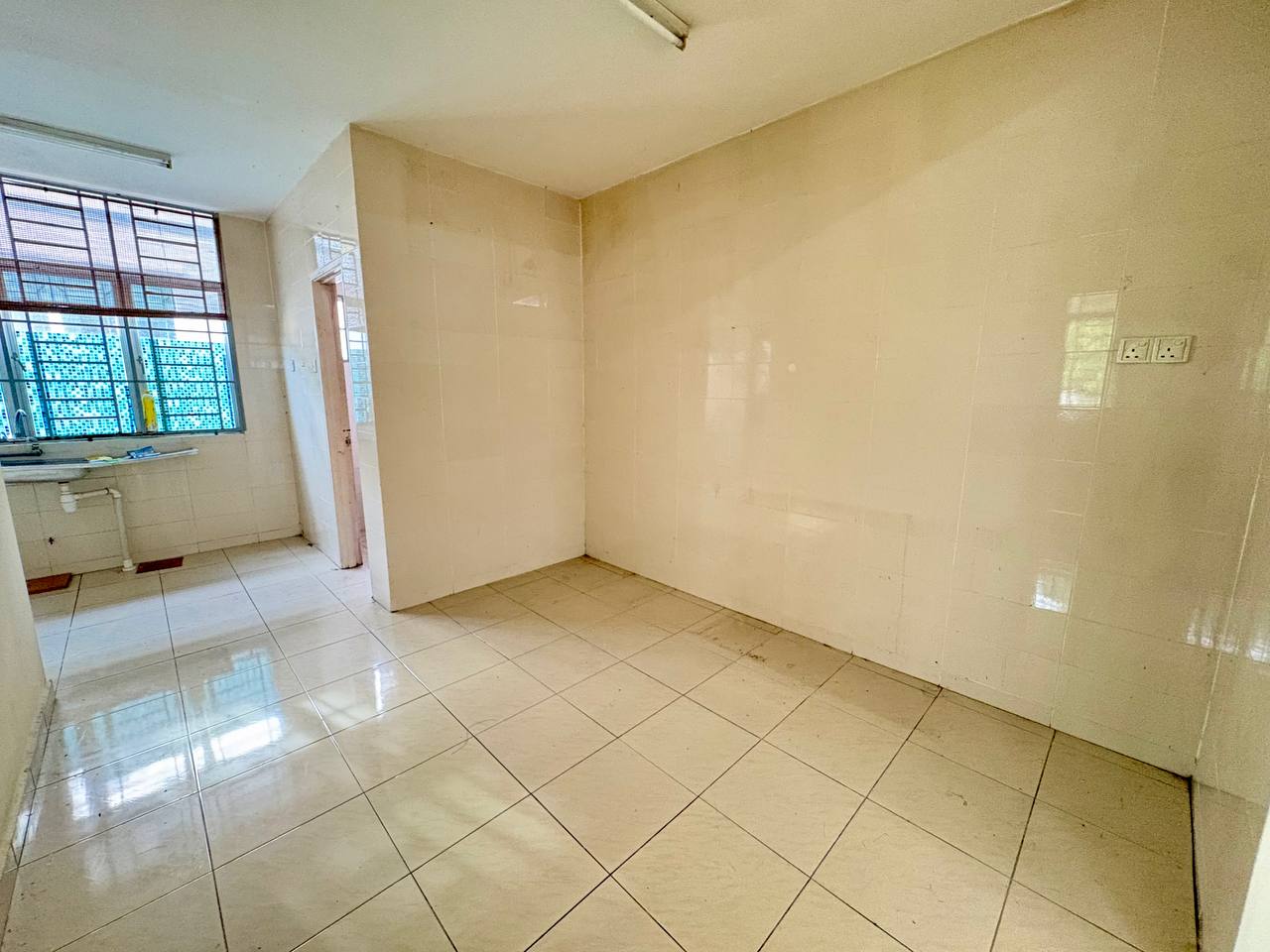 CornerLot Double Storey Terrace Taman Jelok Impian - photo 8