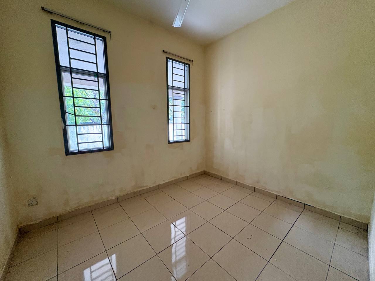 CornerLot Double Storey Terrace Taman Jelok Impian - photo 9