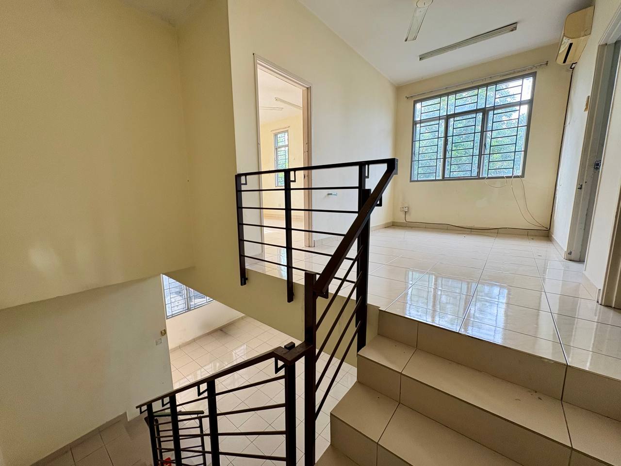 CornerLot Double Storey Terrace Taman Jelok Impian - photo 12