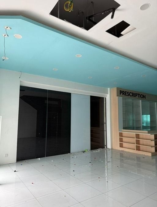 Corner 3 Storey Shop Lot Bandar Seri Putra - photo 4