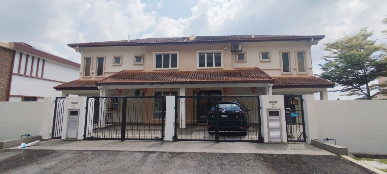 3 Storey Semi D Taman Ukay Perdana