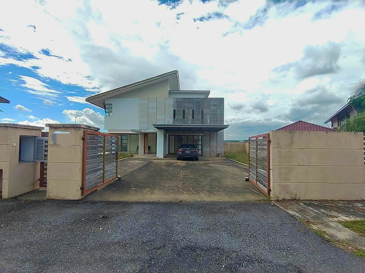2 Storey Bungalow House Banyan Close Bukit Mahkota