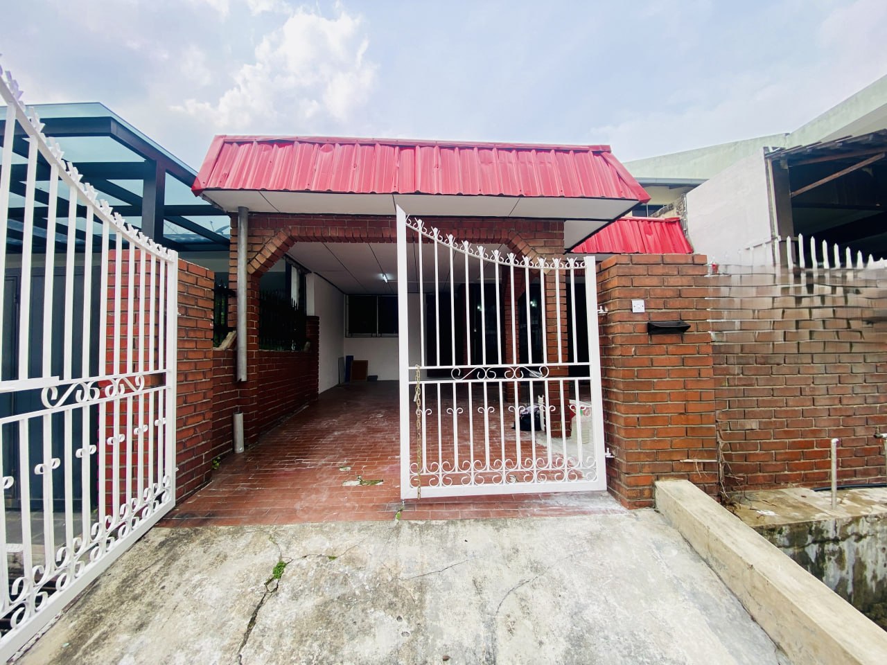 1 Storey Terrace Taman Permata - photo 4