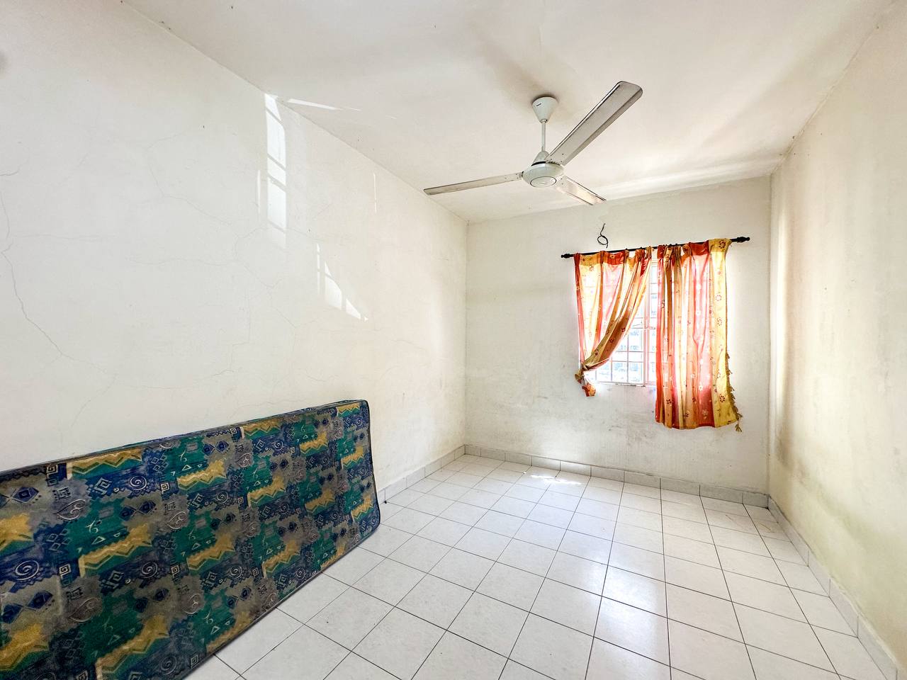 Apartment Teratai Taman Sutera Kajang - photo 7