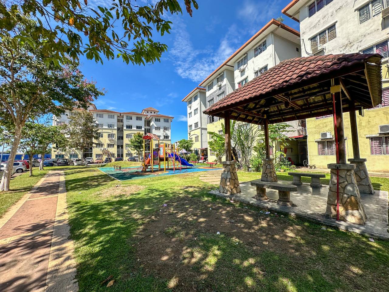 Apartment Teratai Taman Sutera Kajang - photo 9