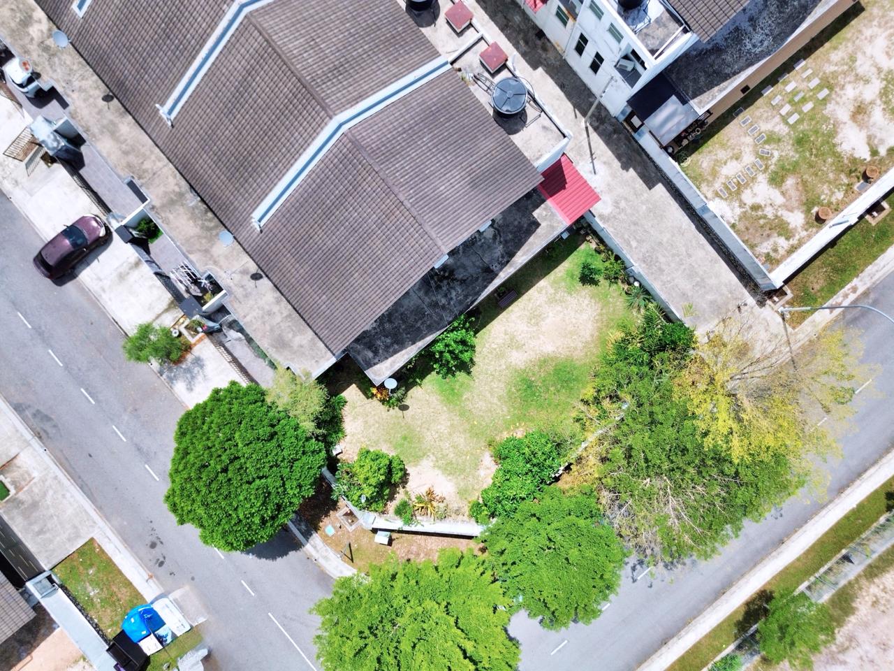 Double Storey Terrace Bangi Avenue - photo 2