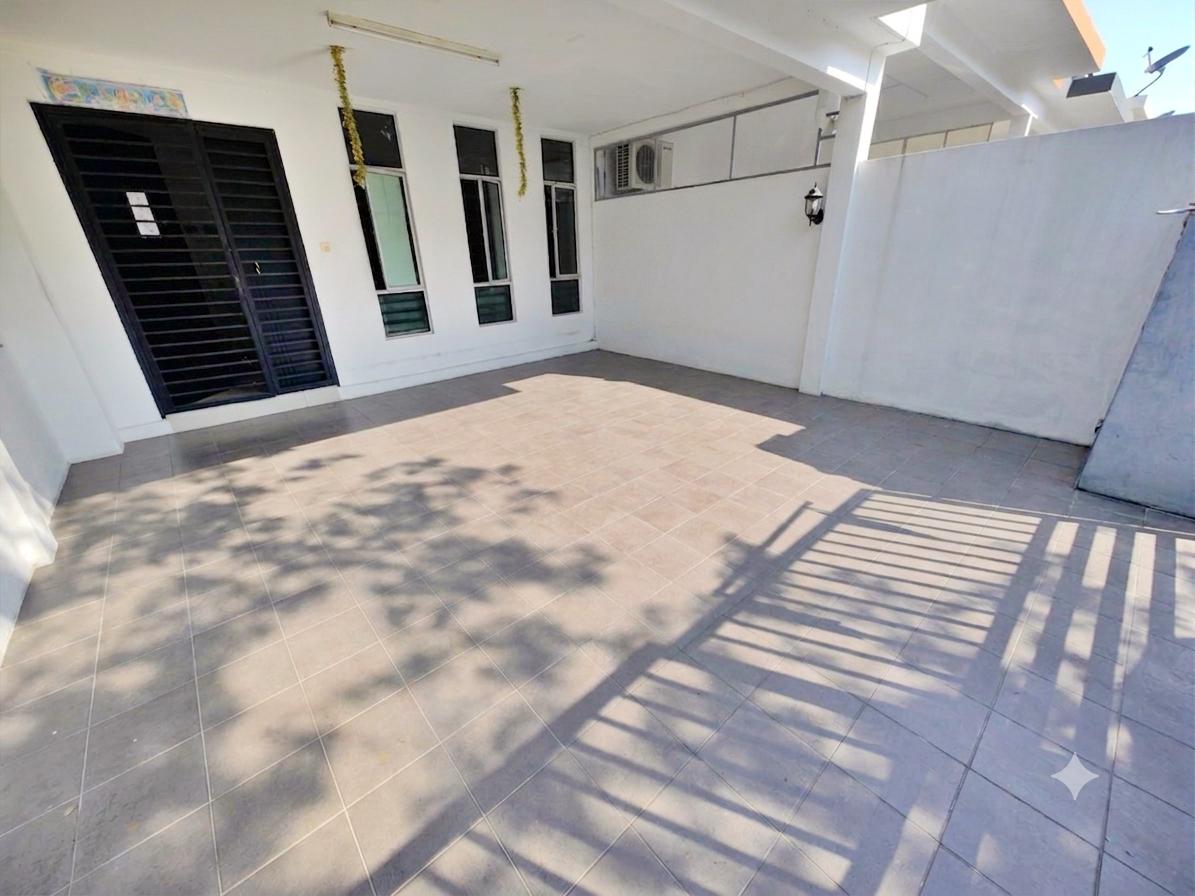 Double Storey Terrace Bangi Avenue - photo 4