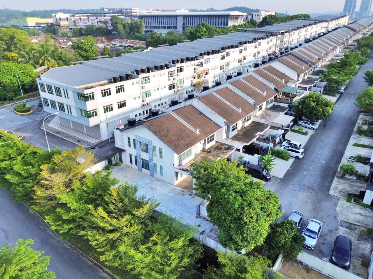Double Storey Terrace Bangi Avenue - photo 3