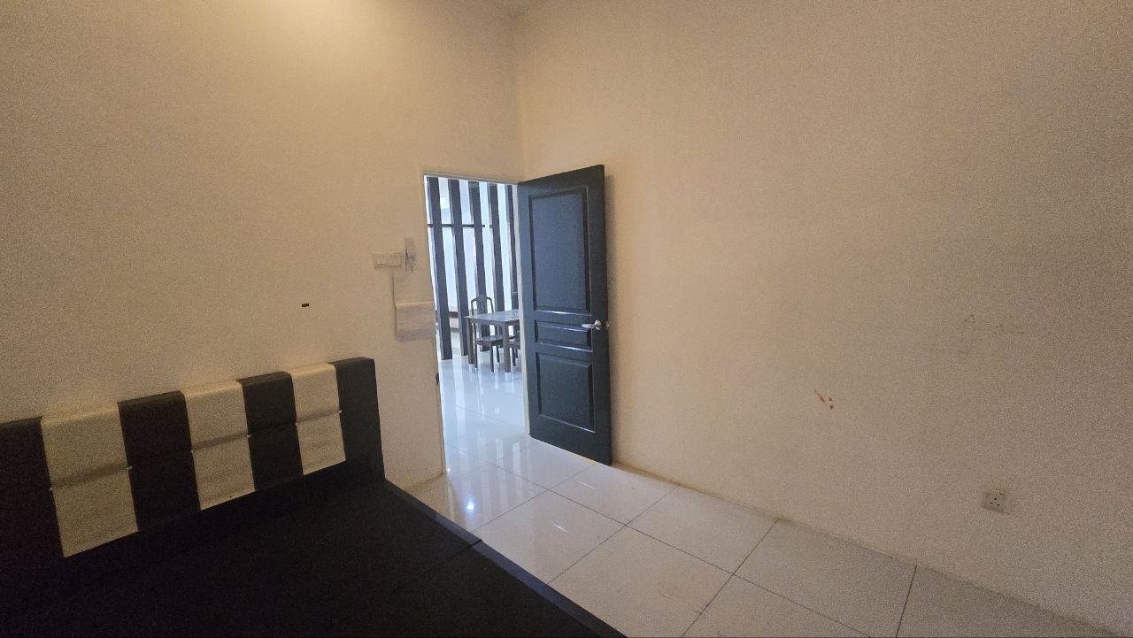 2 Storey Terrace Taman Nada Alam 1 - photo 11