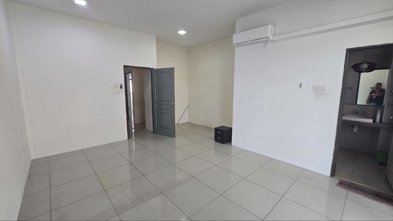 2 Storey Terrace Taman Nada Alam 1 - photo 12