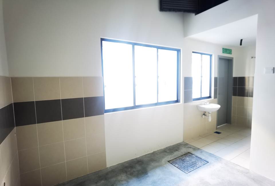 3 Storey Shoplot Bandar Seri Putra Bangi - photo 8