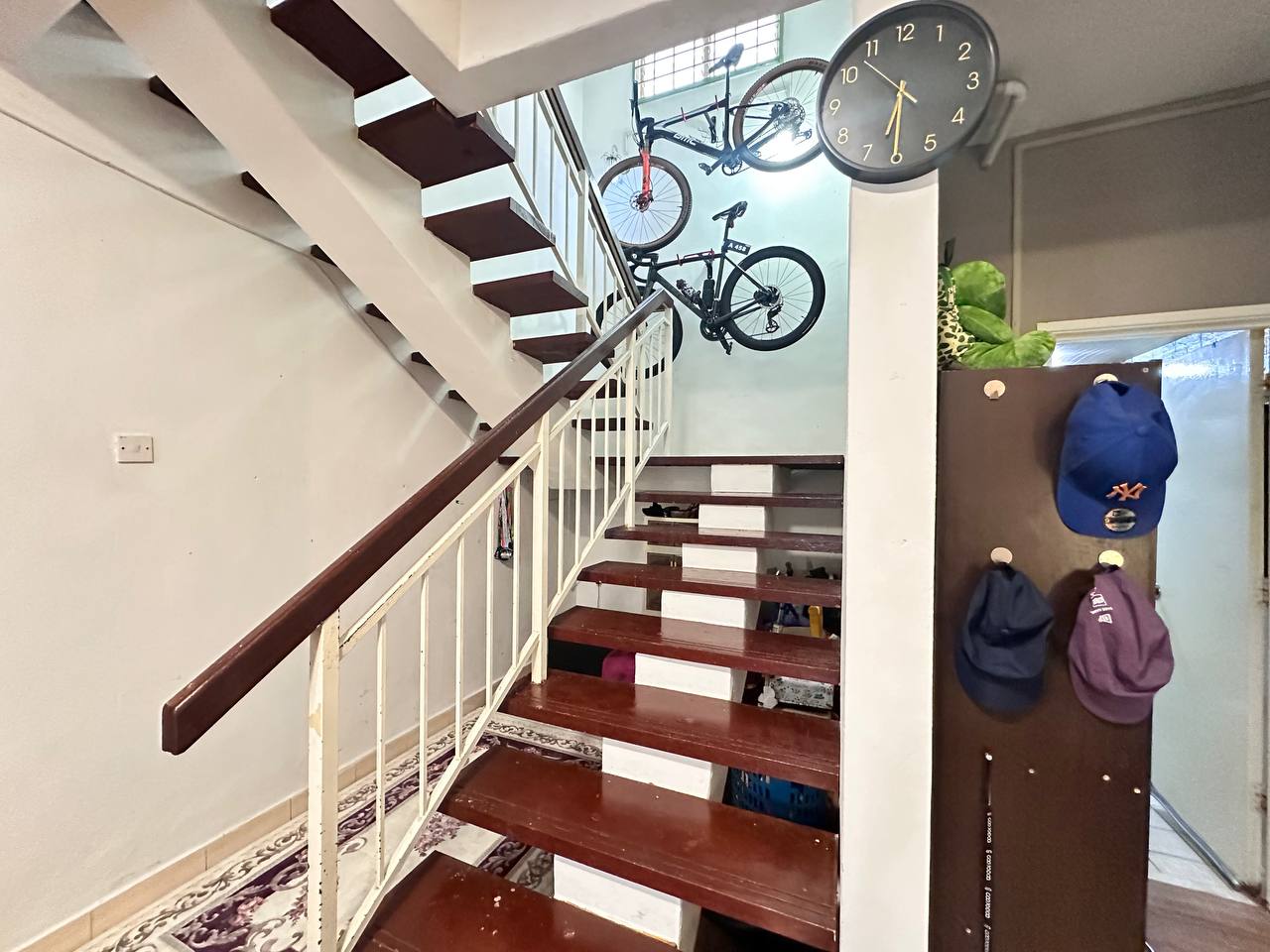 Single And Half Storey Terrace House  Mantin - photo 8