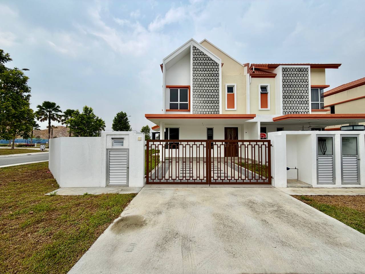Semi D Caralyn Alam Sari Bangi