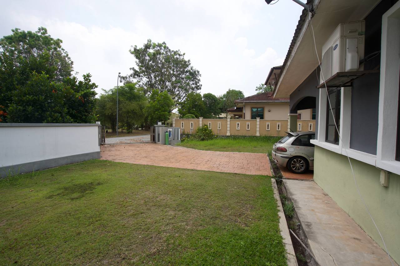 Bungalow Jalan Enclave D Bandar Enstek N9 - photo 3