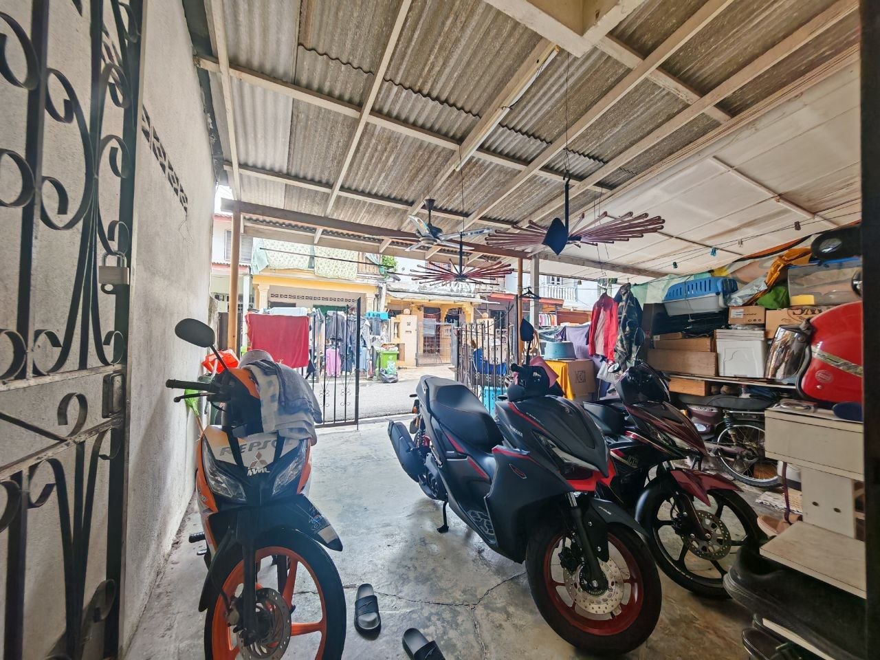 Two Storey Teracce Low Cost Taman Beringin - photo 3