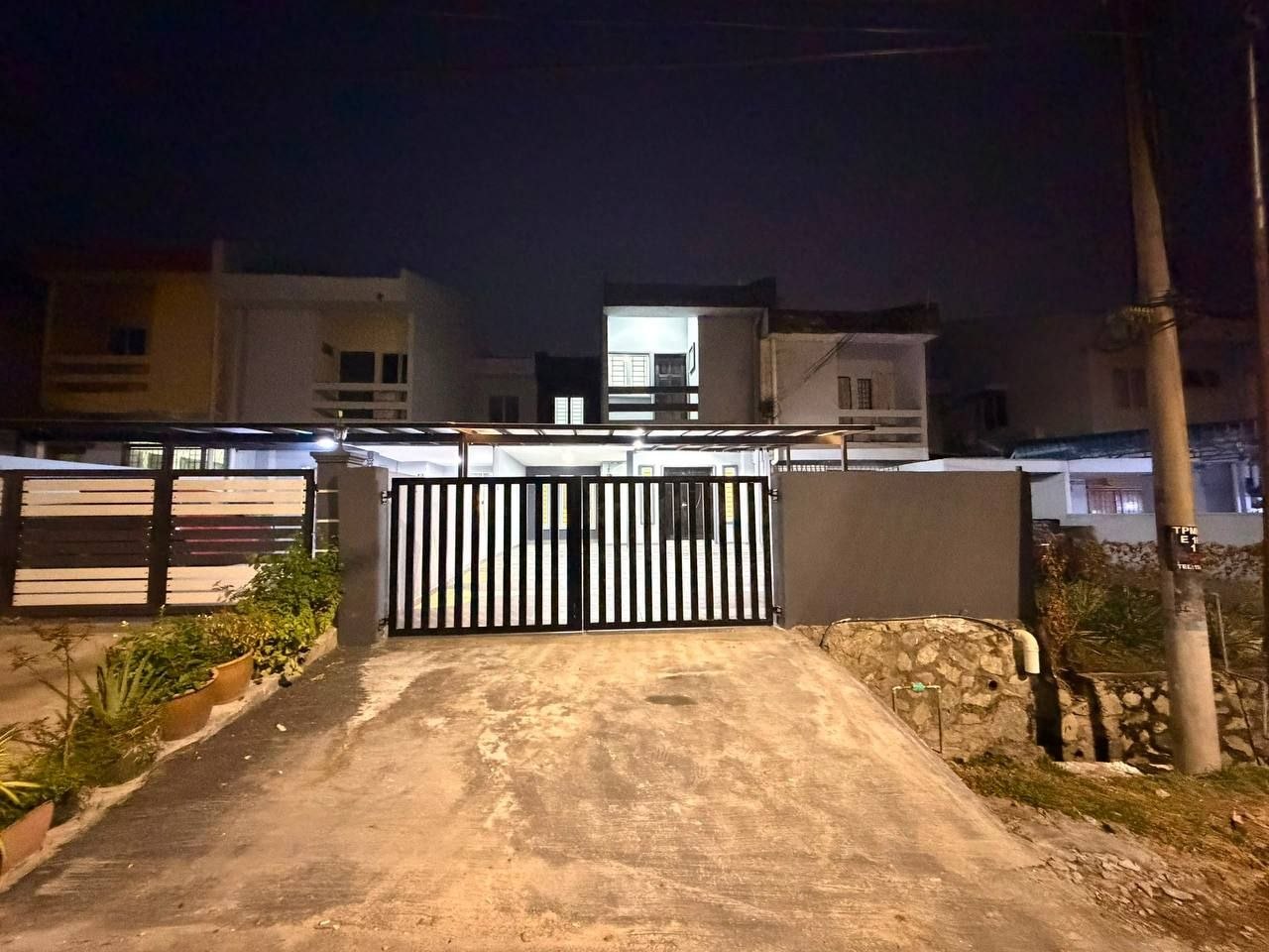 Terrace 2 Storey Taman Ros Mantin