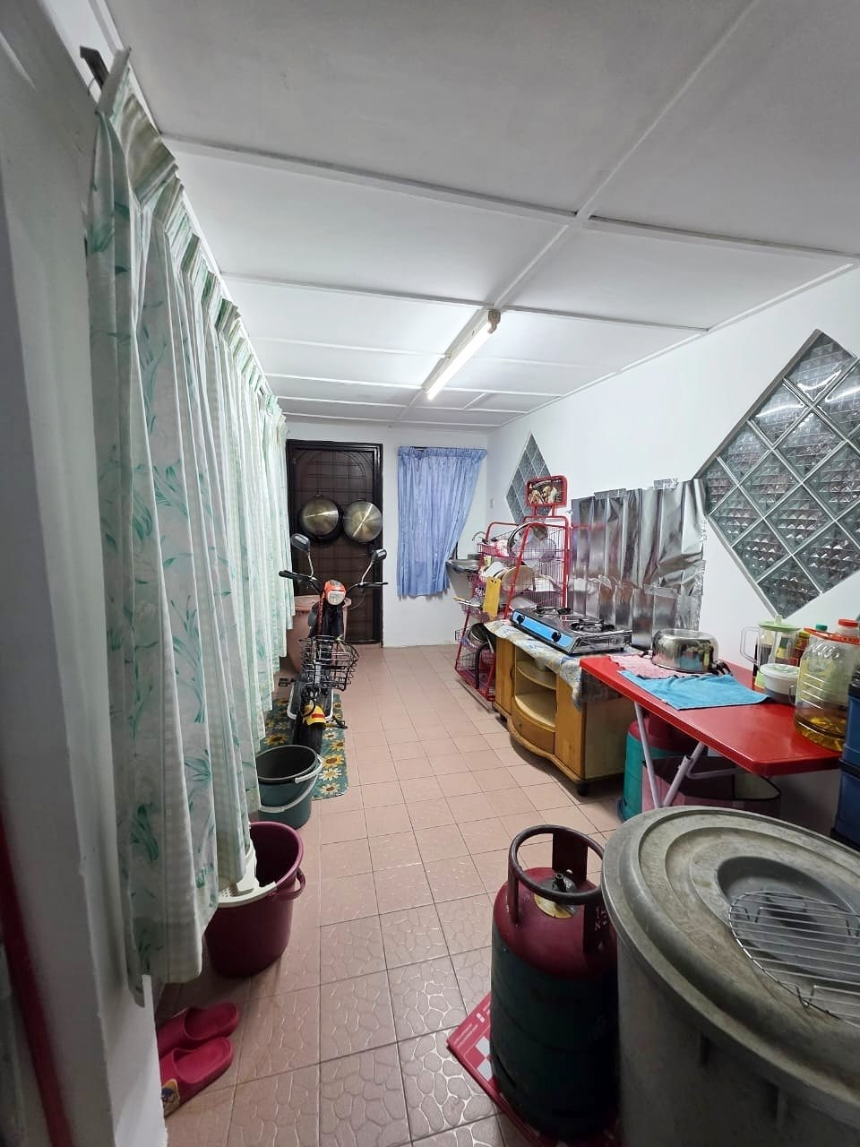 Corner Lot Double Storey Terrace, Taman TTDI Jaya - photo 12