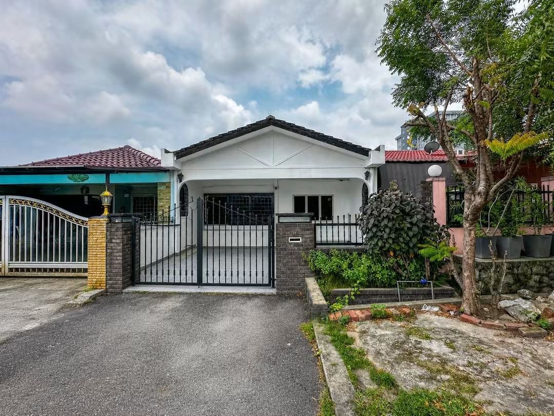 1 Storey Terrace SS5A Kelana Jaya - photo 1