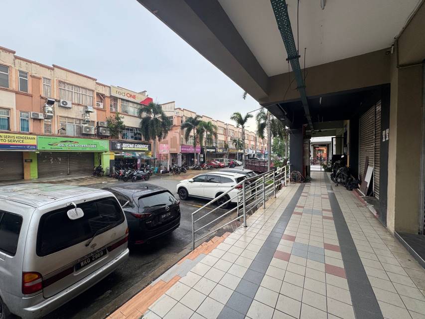 Ground Floor Shop Taman Prima Saujana Impian - photo 9