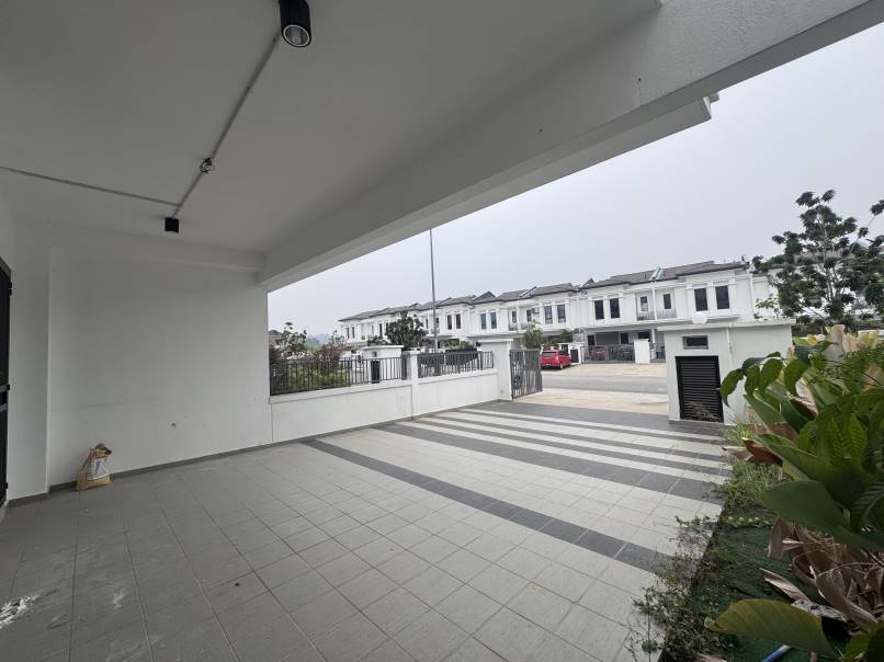 Renovated Double Storey Superlink IORA Alam Sari - photo 6