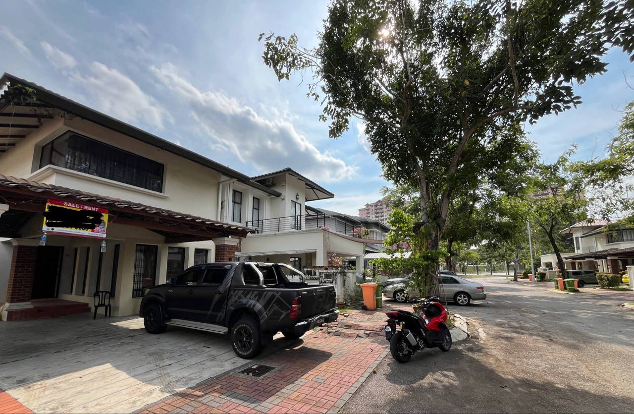 Double Storey Semi D House Presint 10 Putrajaya - photo 2