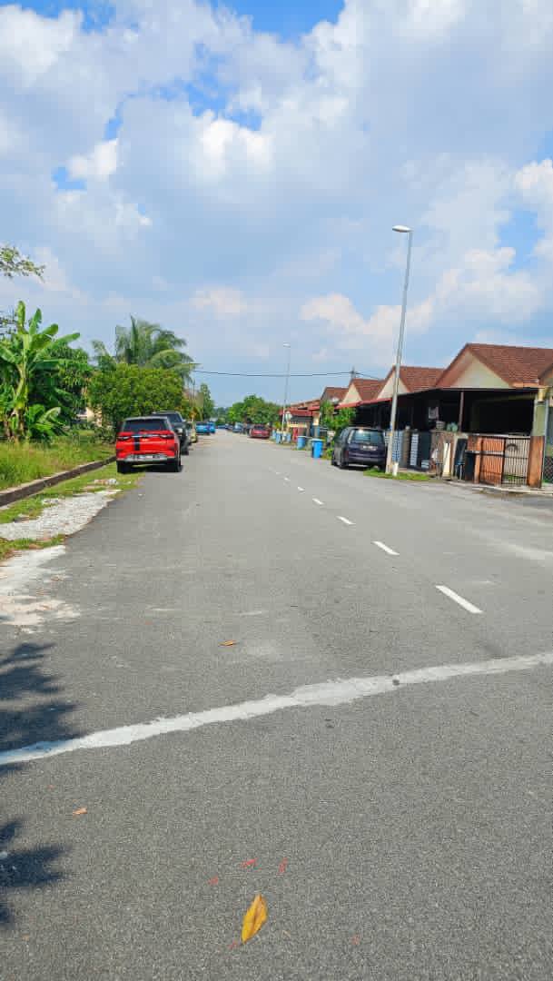 1 Storey Tmn Langat Murni Bukit Changgang Banting - photo 5