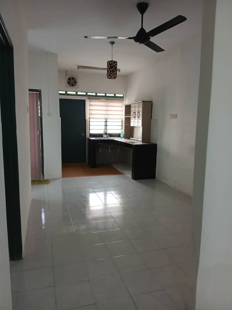 1 Storey Tmn Langat Murni Bukit Changgang Banting - photo 8